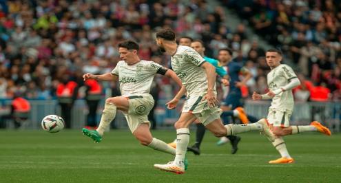  لوريان يهزم بريست بثنائية في الدوري الفرنسي